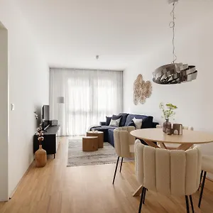 Coho Mit Hauseigener Tiefgarage شقة